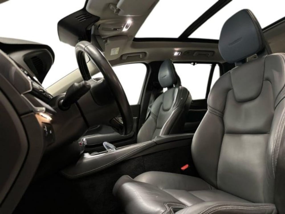 Volvo XC90 usata a Avellino (10)
