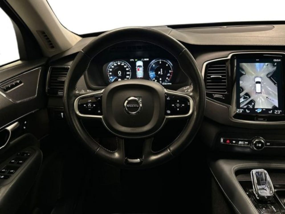 Volvo XC90 usata a Avellino (11)