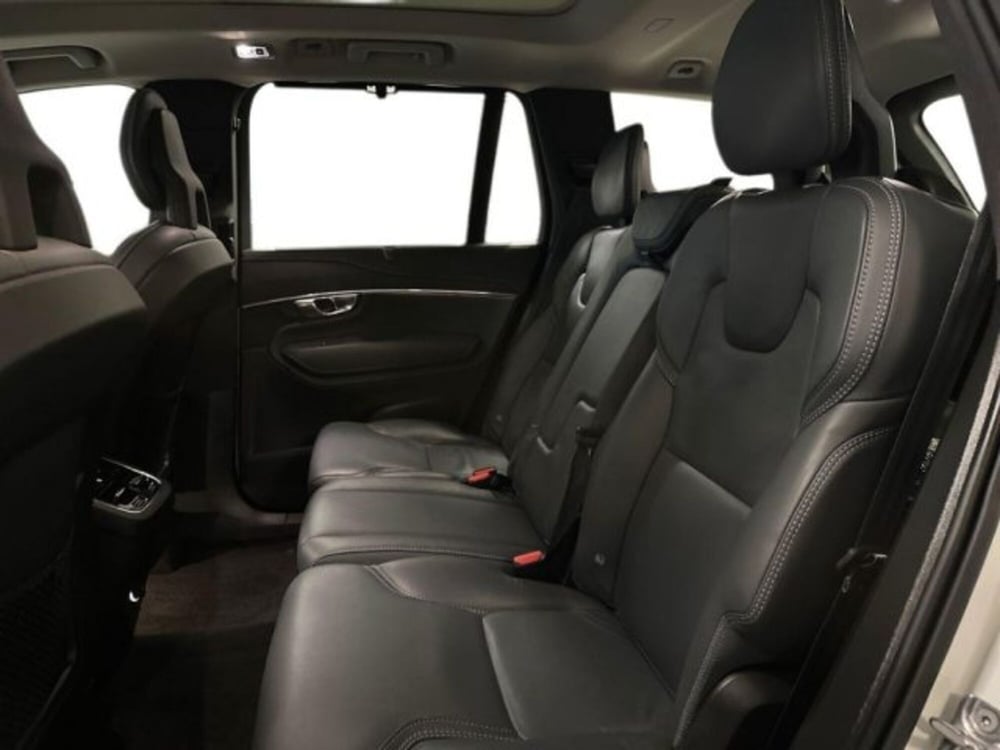 Volvo XC90 usata a Avellino (16)