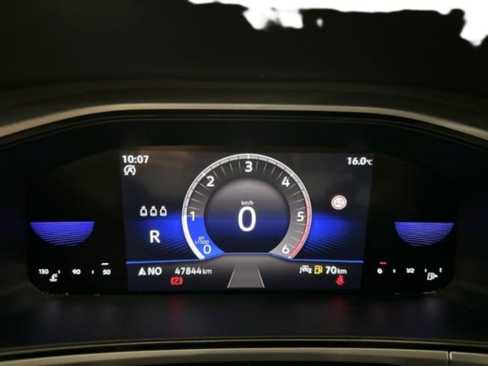 Volkswagen T-Roc usata a Avellino (13)