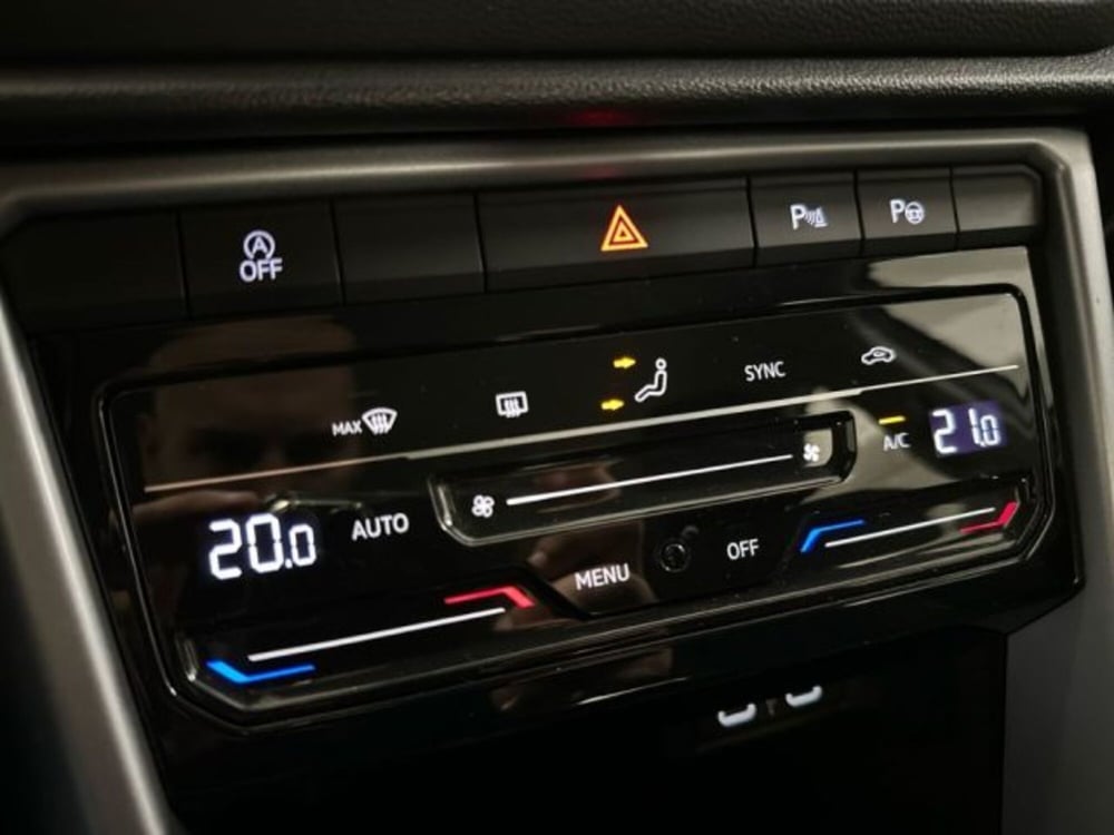 Volkswagen T-Roc usata a Avellino (18)