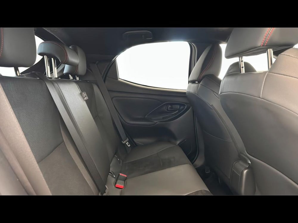 Toyota Yaris Cross usata a Varese (5)