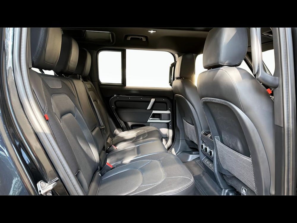 Land Rover Defender usata a Varese (5)