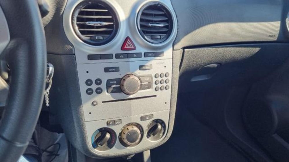 Opel Corsa usata a Savona (6)