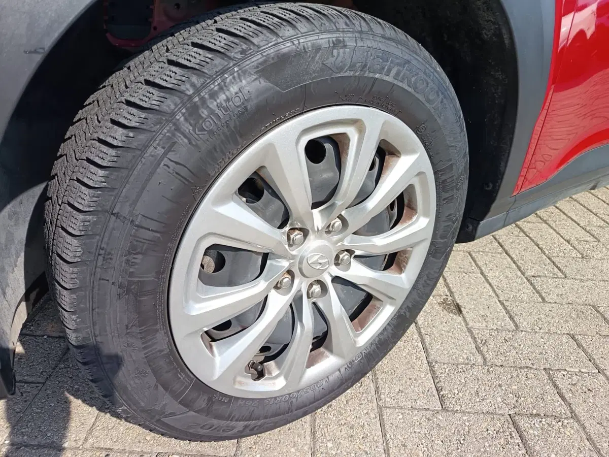 Hyundai Kona usata a Alessandria (13)