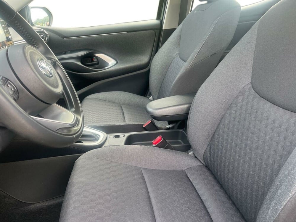 Toyota Yaris usata a Lecco (11)