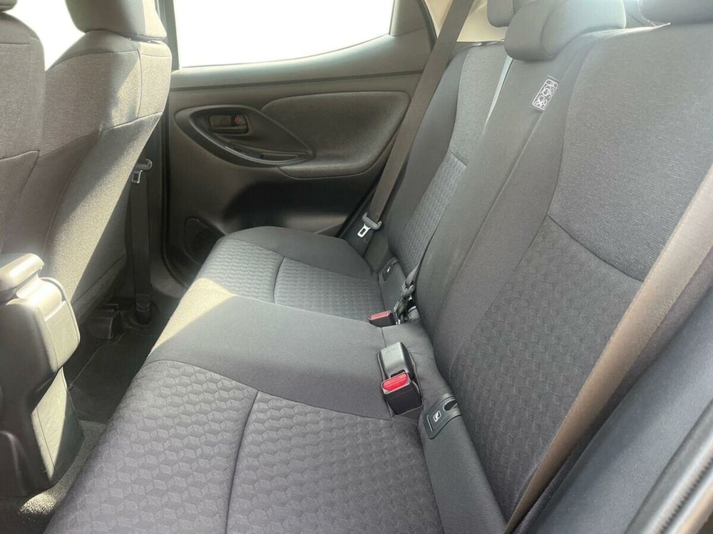 Toyota Yaris usata a Lecco (12)