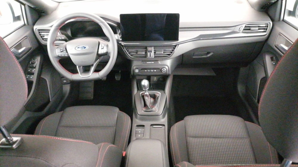 Ford Focus Station Wagon usata a Roma (9)