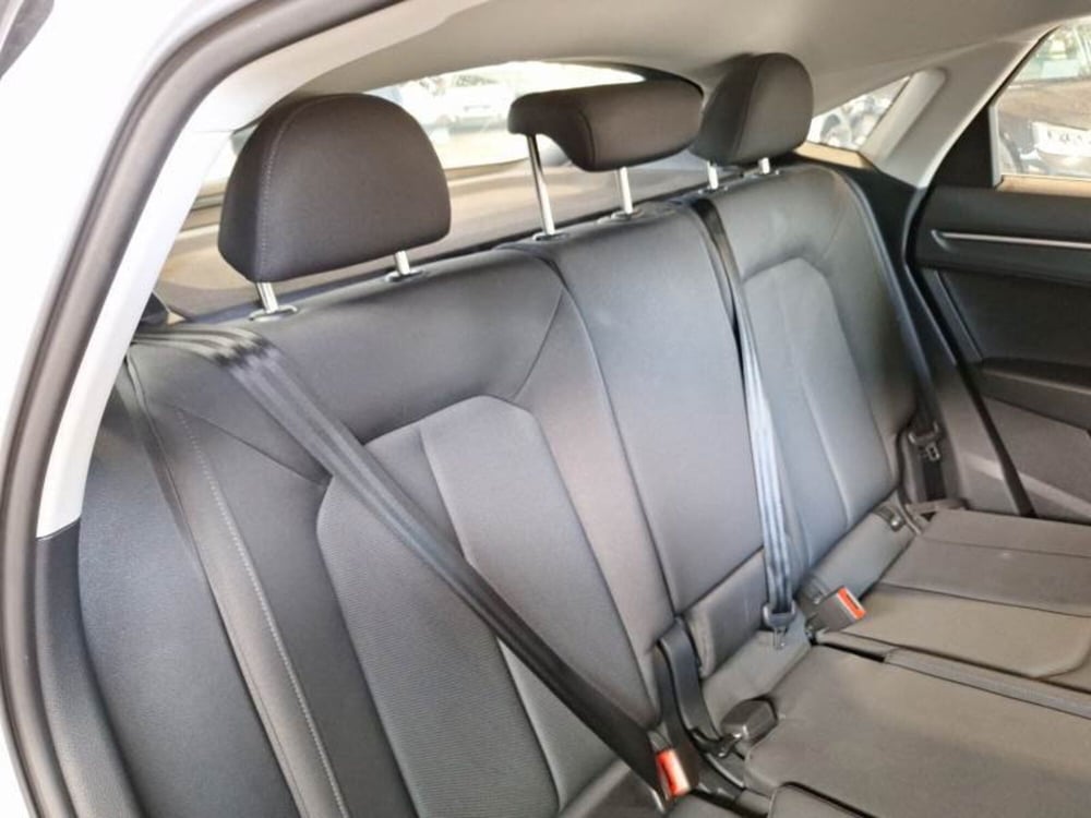 Audi Q3 Sportback usata a Salerno (15)