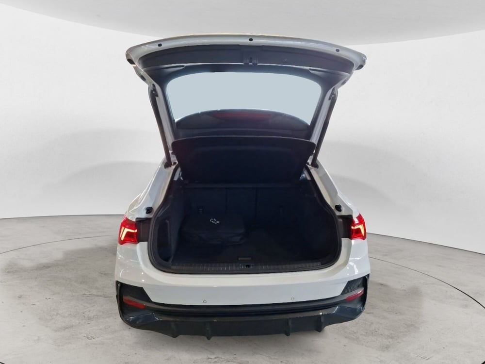 Audi Q3 Sportback usata a Salerno (8)