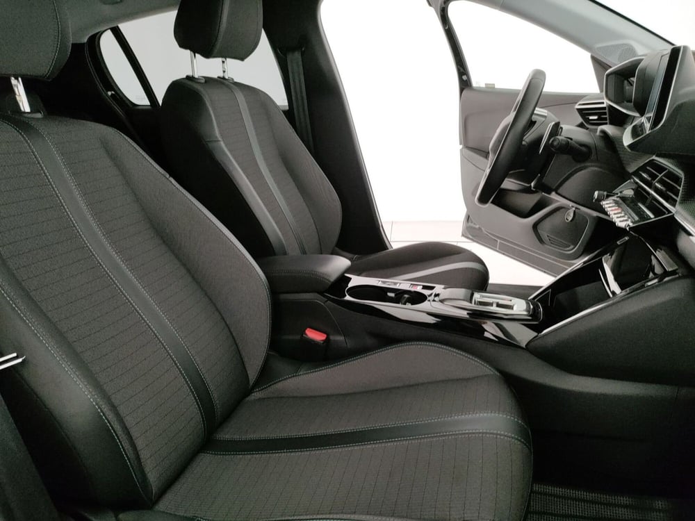 Peugeot 208 usata a Caserta (18)