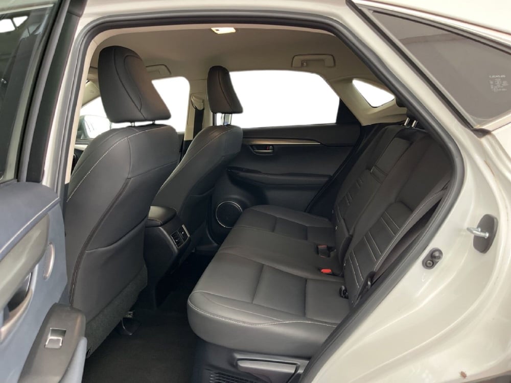 Lexus NX usata a Torino (10)