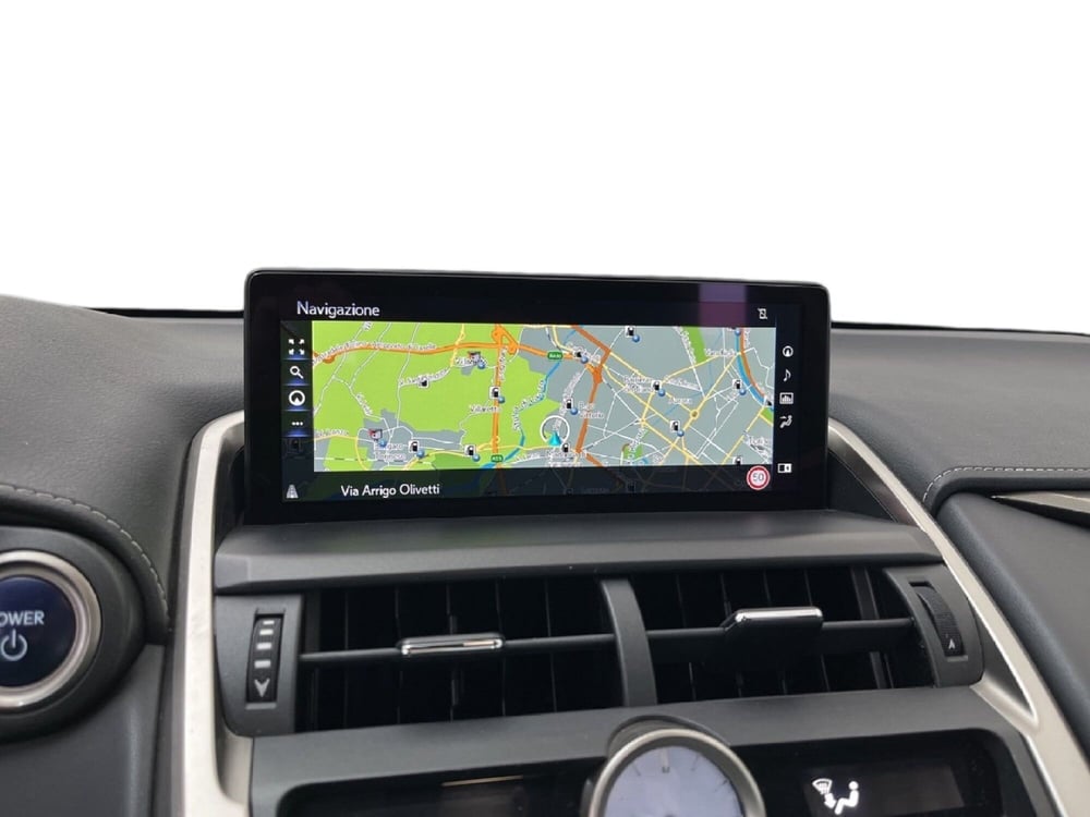 Lexus NX usata a Torino (14)