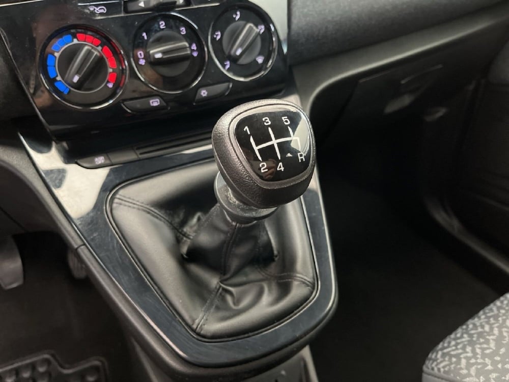 Lancia Ypsilon usata a Torino (13)