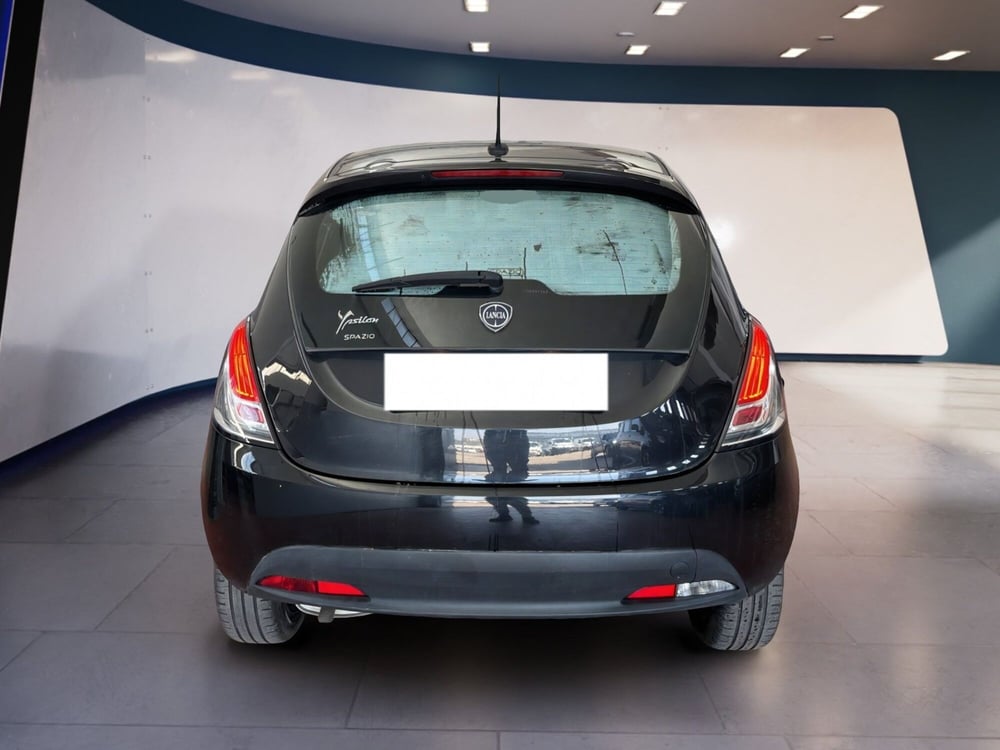 Lancia Ypsilon usata a Torino (5)