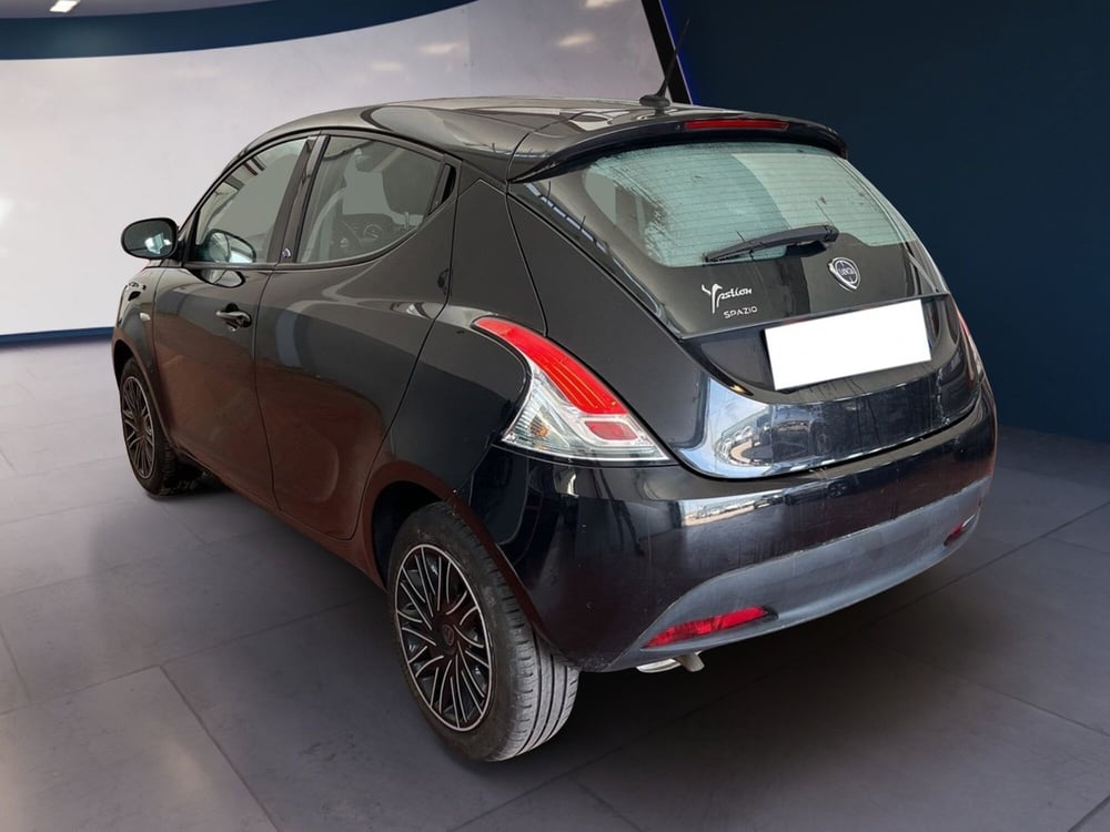 Lancia Ypsilon usata a Torino (6)