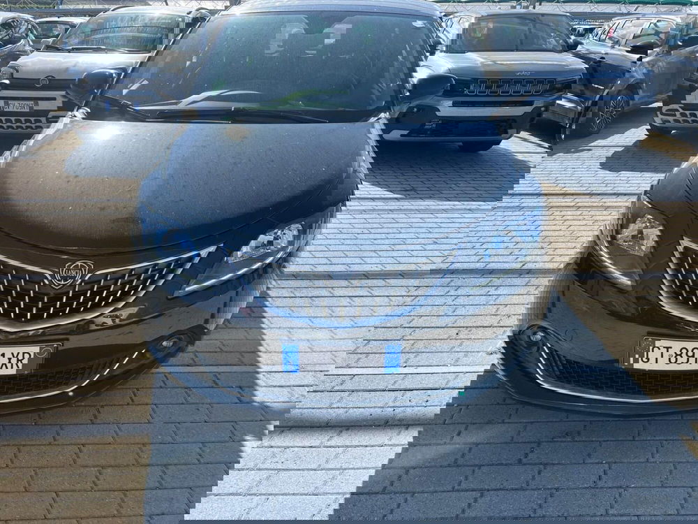 Lancia Ypsilon usata a Milano (2)