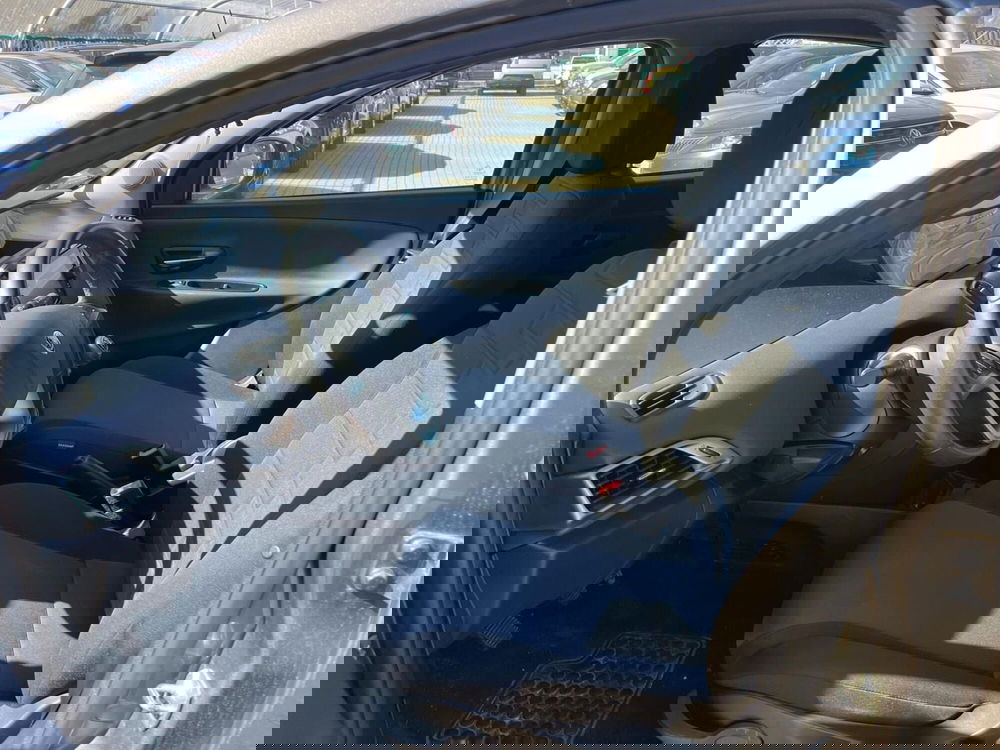 Lancia Ypsilon usata a Milano (11)