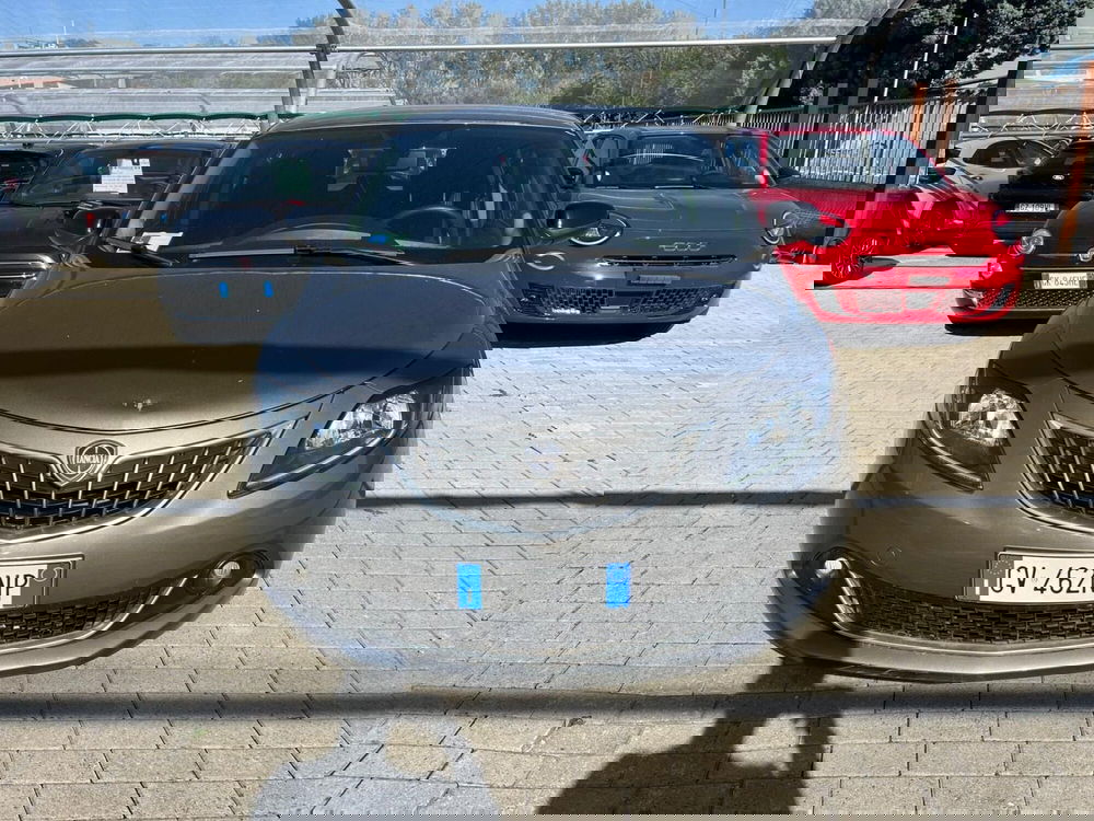 Lancia Ypsilon usata a Milano (2)