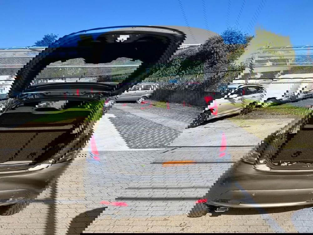 Lancia Ypsilon usata a Milano (9)