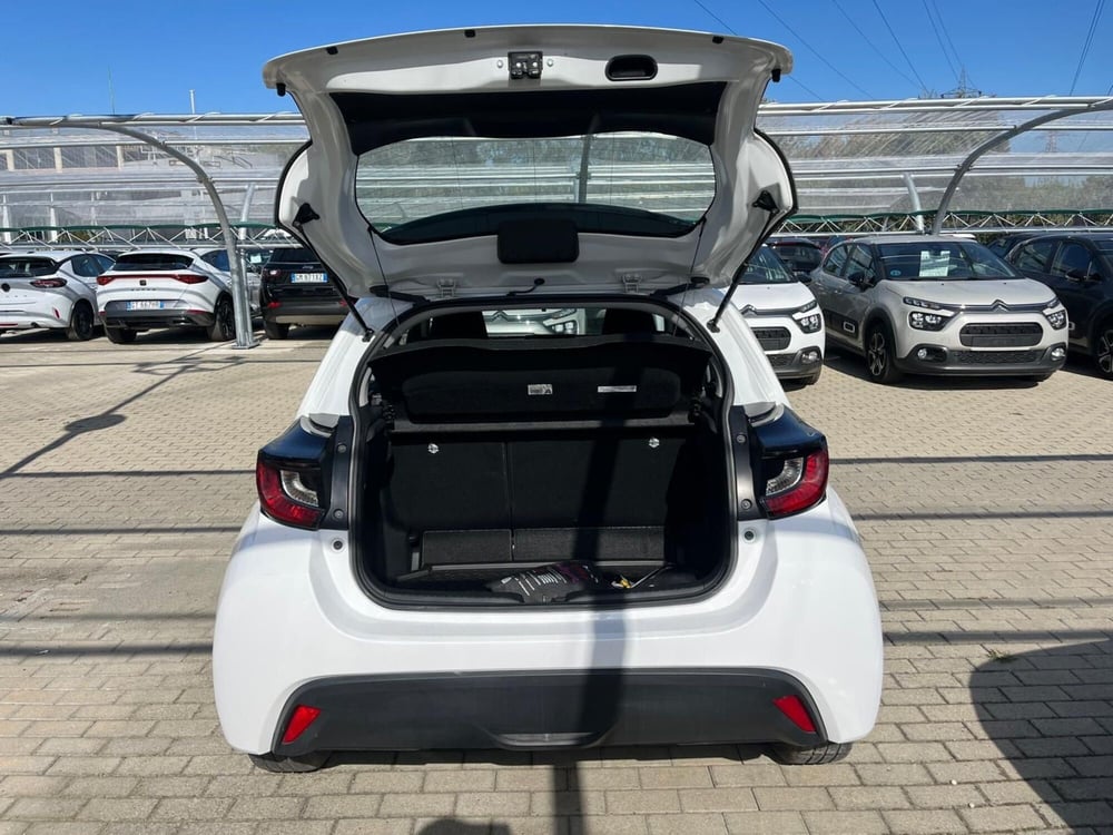 Toyota Yaris usata a Milano (9)