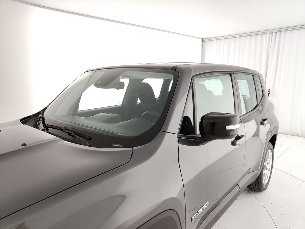 Jeep Renegade nuova a Caserta (14)