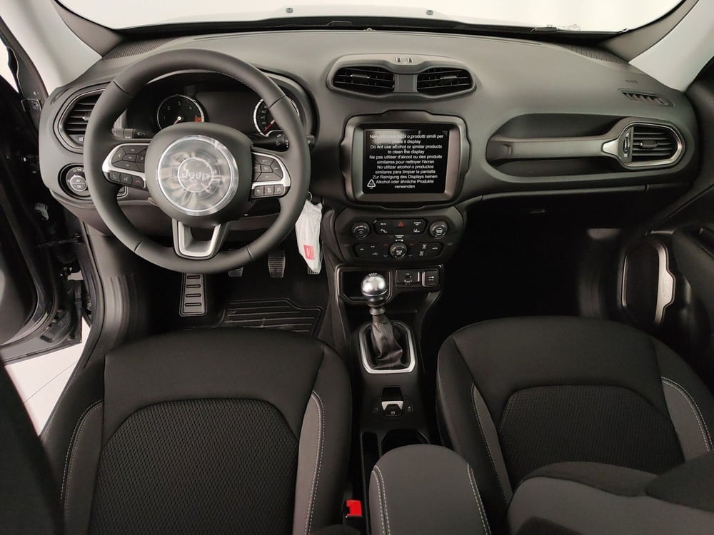 Jeep Renegade nuova a Caserta (15)