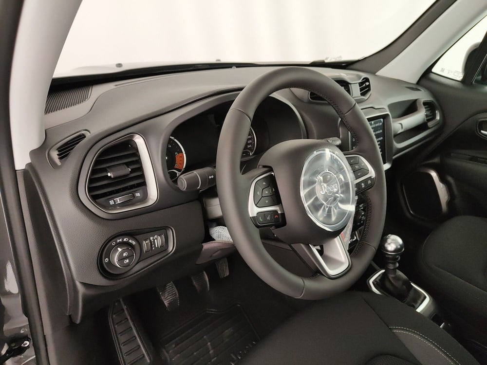 Jeep Renegade nuova a Caserta (20)