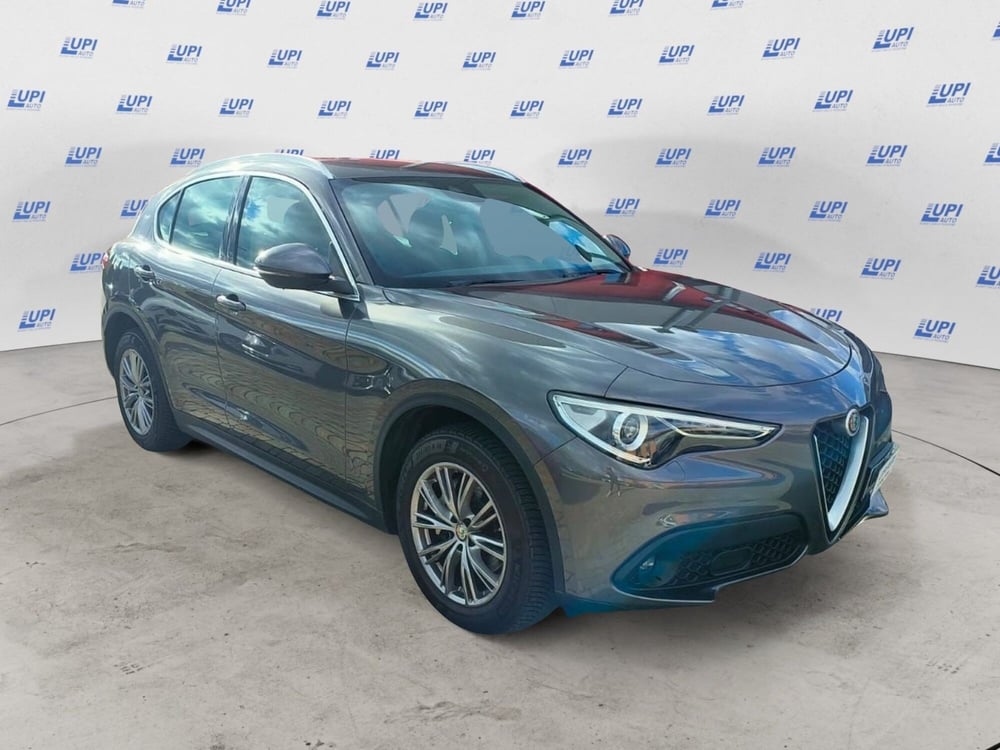 Alfa Romeo Stelvio usata a Prato (5)