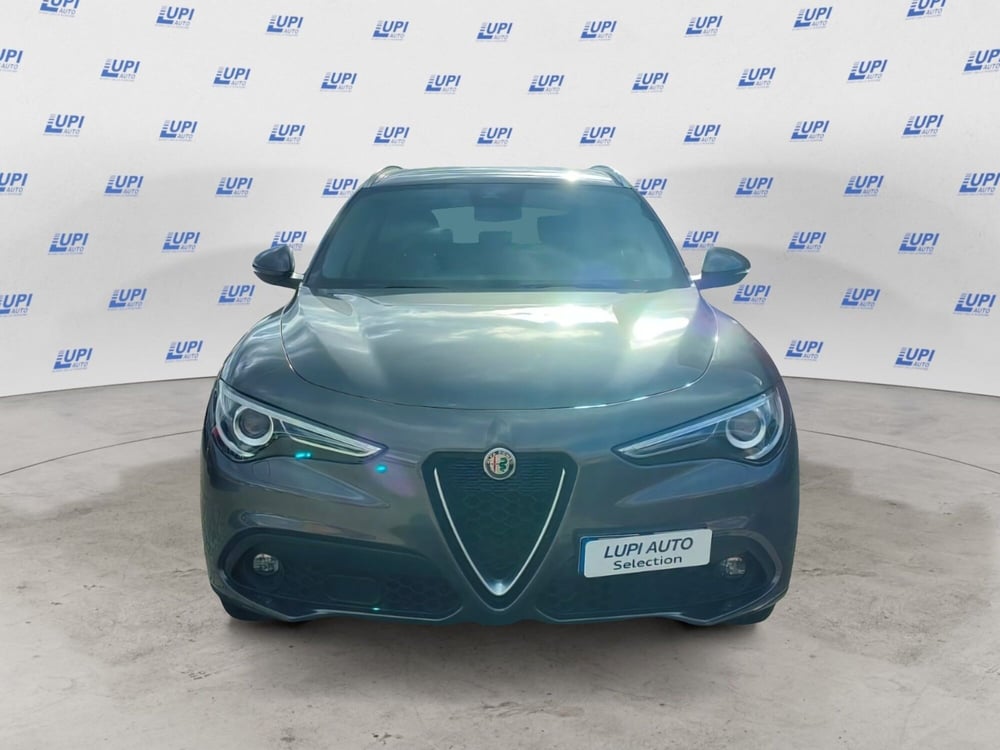 Alfa Romeo Stelvio usata a Prato (6)