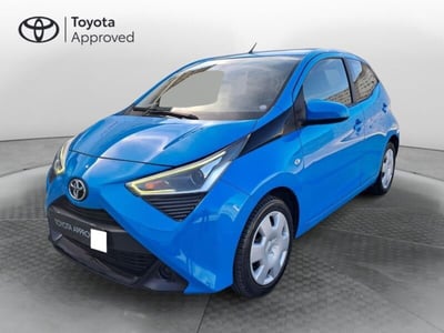 Toyota Aygo 1.0 VVT-i 72 CV 5 porte x-cool MMT del 2019 usata a Cagliari