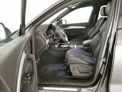 Audi Q5 40 2.0 tdi mhev 12V S line quattro s-tronic del 2024 usata a San Giovanni Teatino