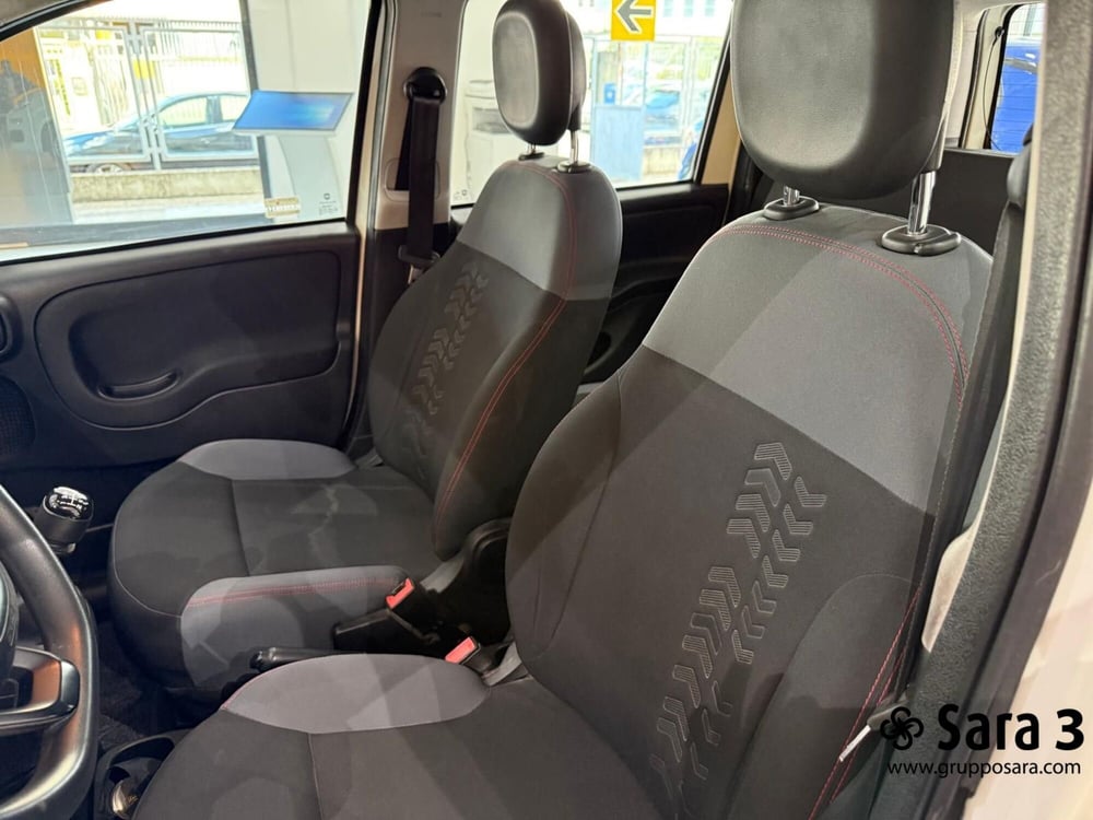 Jeep Avenger nuova a Benevento (10)
