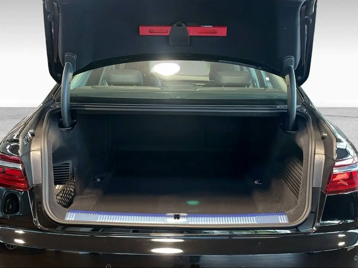 Audi A8 nuova a Livorno (5)