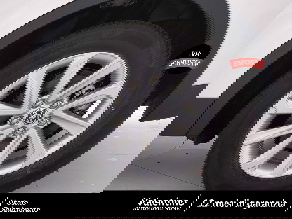 Toyota Toyota C-HR nuova a Roma (12)