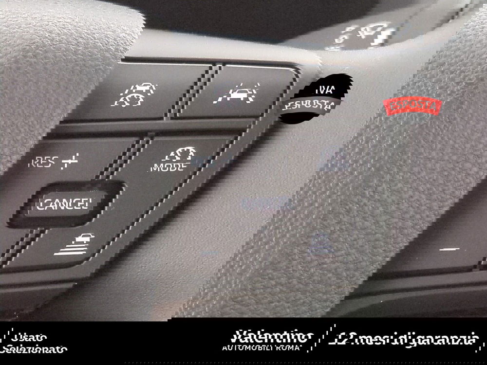 Toyota Toyota C-HR nuova a Roma (16)