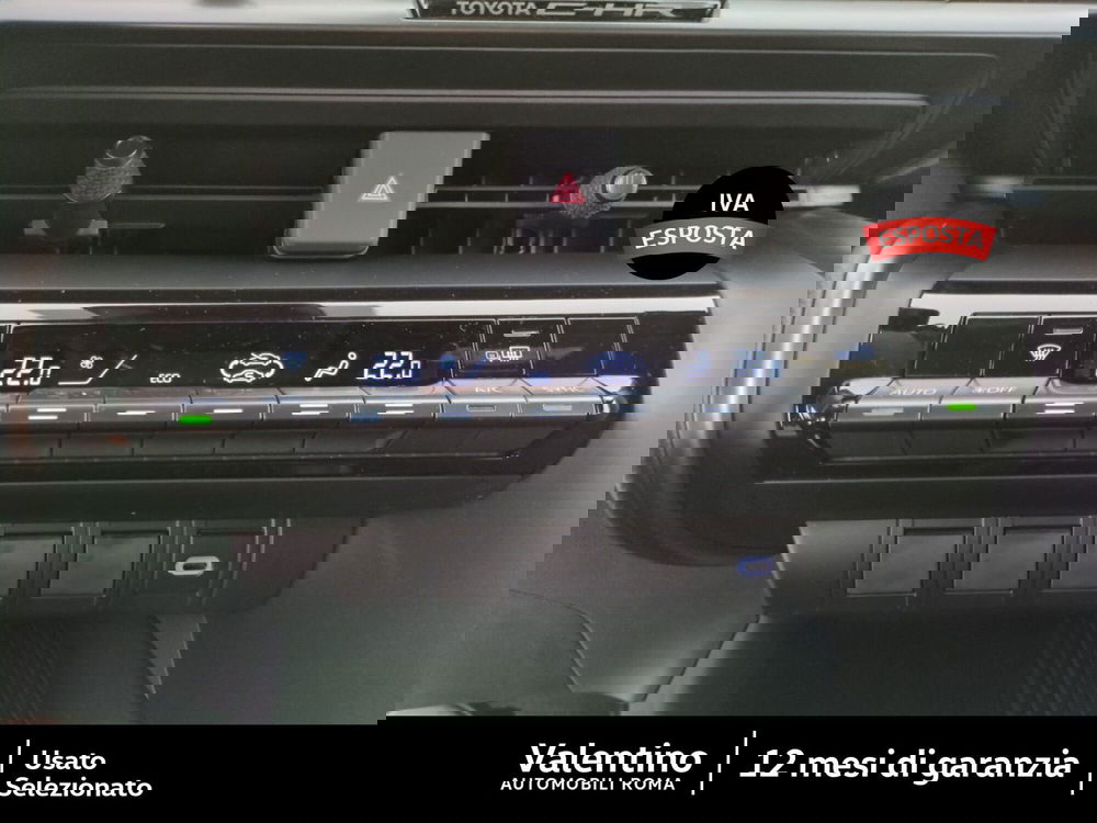 Toyota Toyota C-HR nuova a Roma (18)