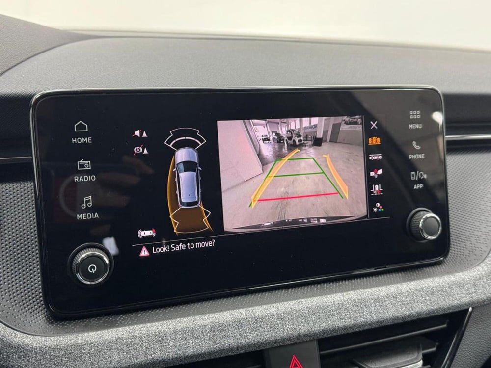 Skoda Kamiq usata a Como (17)