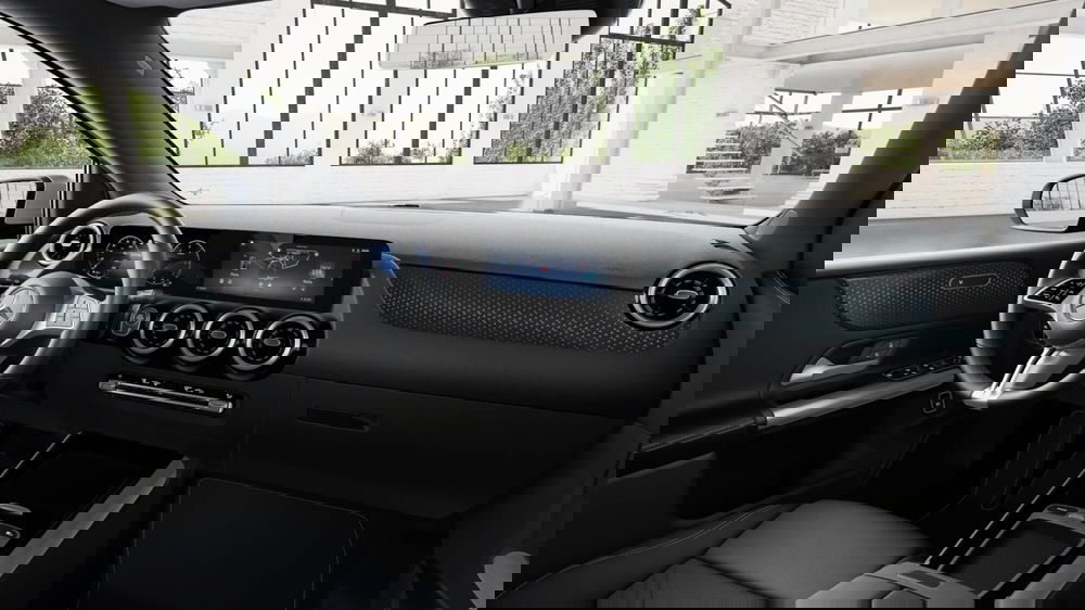 Mercedes-Benz Classe B nuova a Milano (3)
