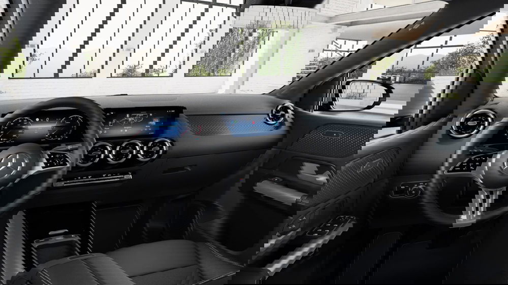 Mercedes-Benz Classe B nuova a Milano (4)