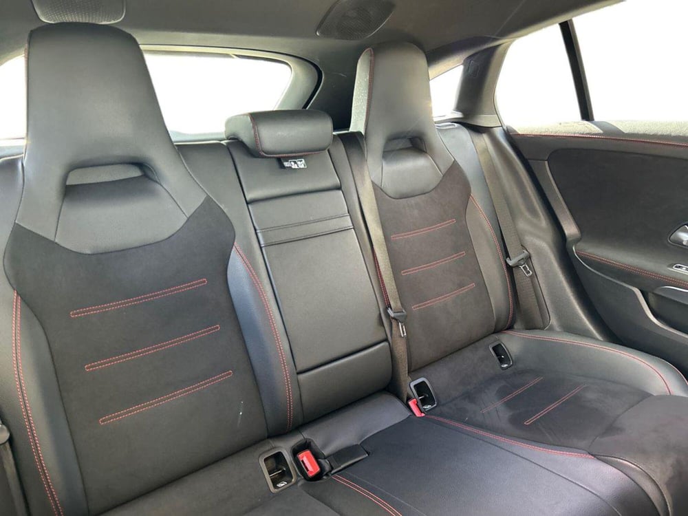 Mercedes-Benz CLA Shooting Brake usata a Bari (16)