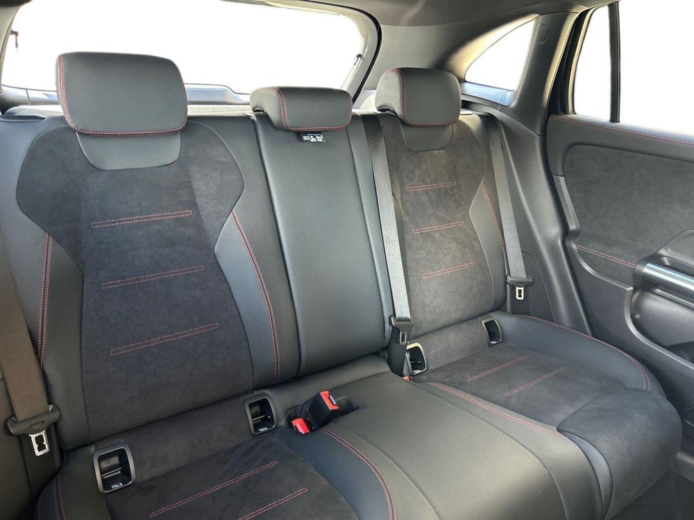 Mercedes-Benz GLA SUV usata a Bari (16)
