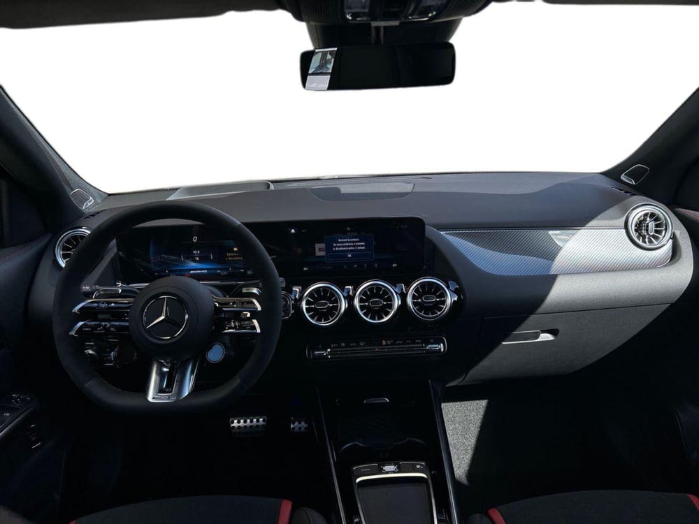 Mercedes-Benz GLA SUV usata a Bari (9)
