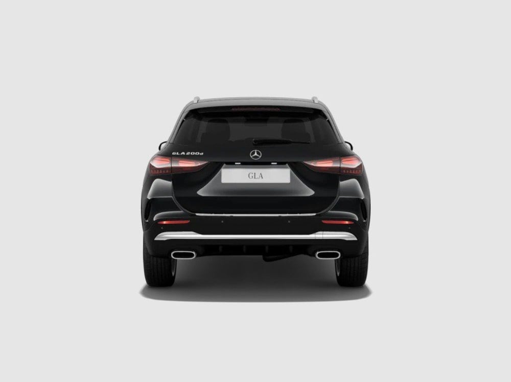 Mercedes-Benz GLA SUV nuova a Rimini (4)