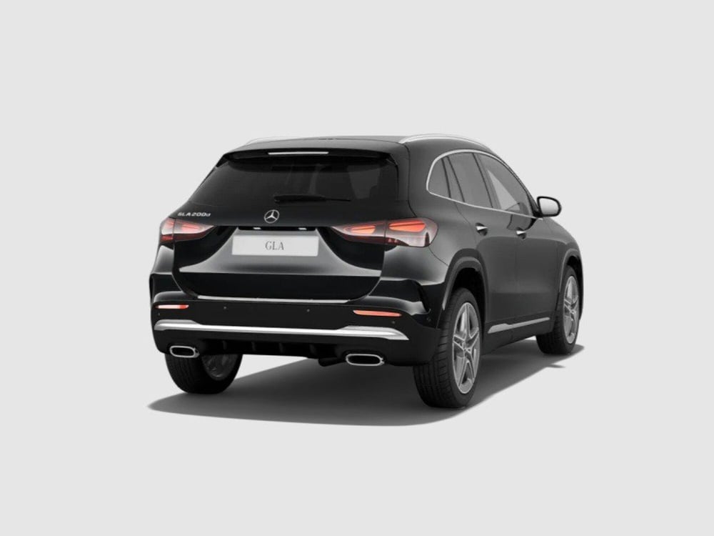Mercedes-Benz GLA SUV nuova a Rimini (5)