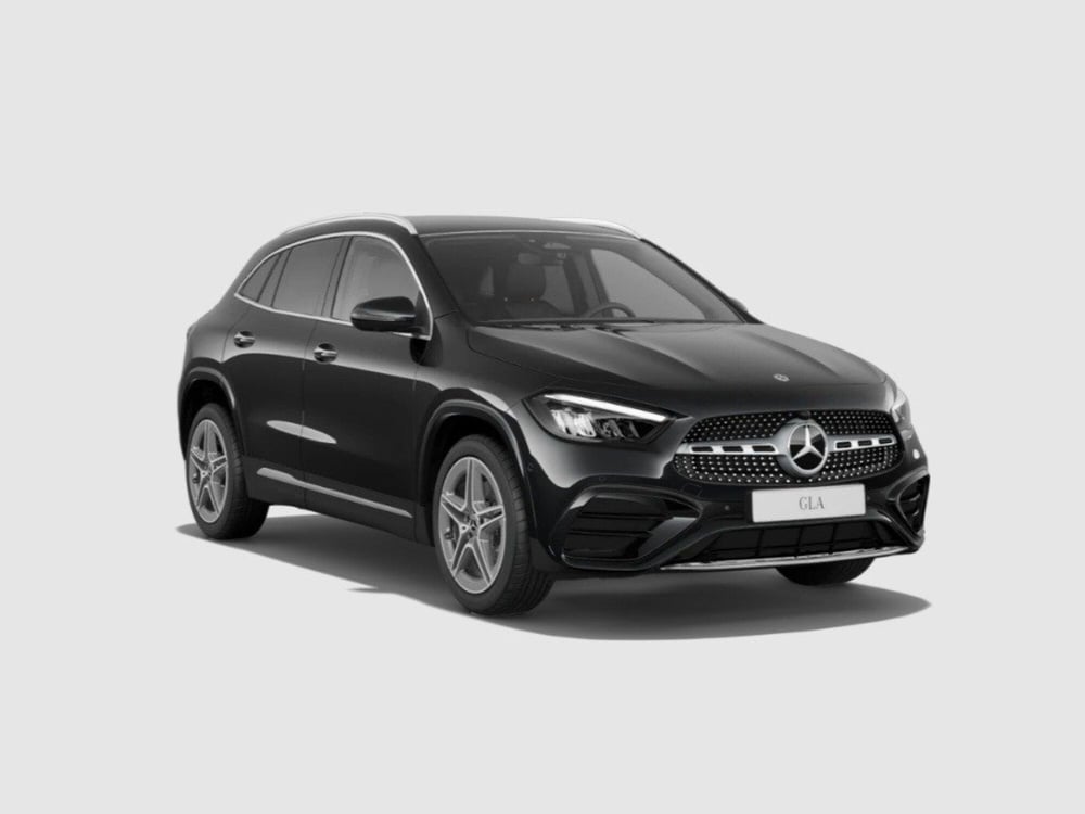 Mercedes-Benz GLA SUV nuova a Rimini (8)
