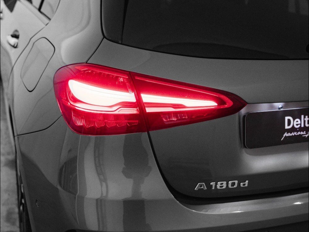 Mercedes-Benz Classe A Sedan nuova a Macerata (8)