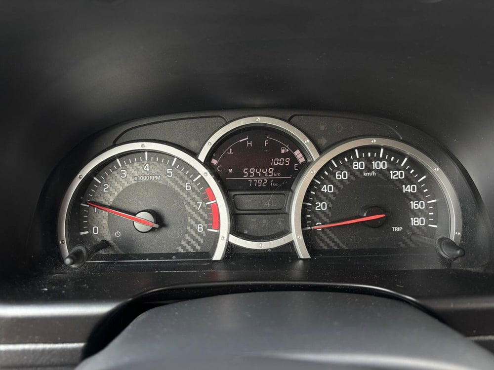 Suzuki Jimny usata a Pavia (11)
