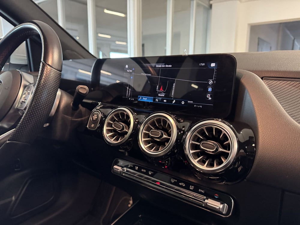 Mercedes-Benz GLA SUV usata a Messina (13)