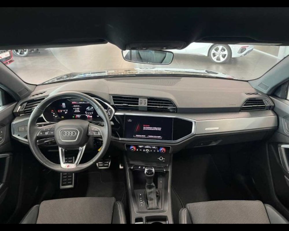 Audi Q3 Sportback usata a Bologna (7)